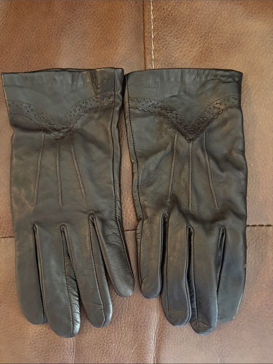 Ralph Lauren Accessories - Ralph Lauren‎ Brown Leather Embossed Detail Gloves